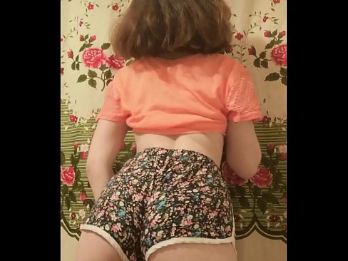 ❤️ Sexig ung babe som strippar av sig sina shorts inför kameran ❤ Högkvalitativ porr at sv.dewporn.ru
